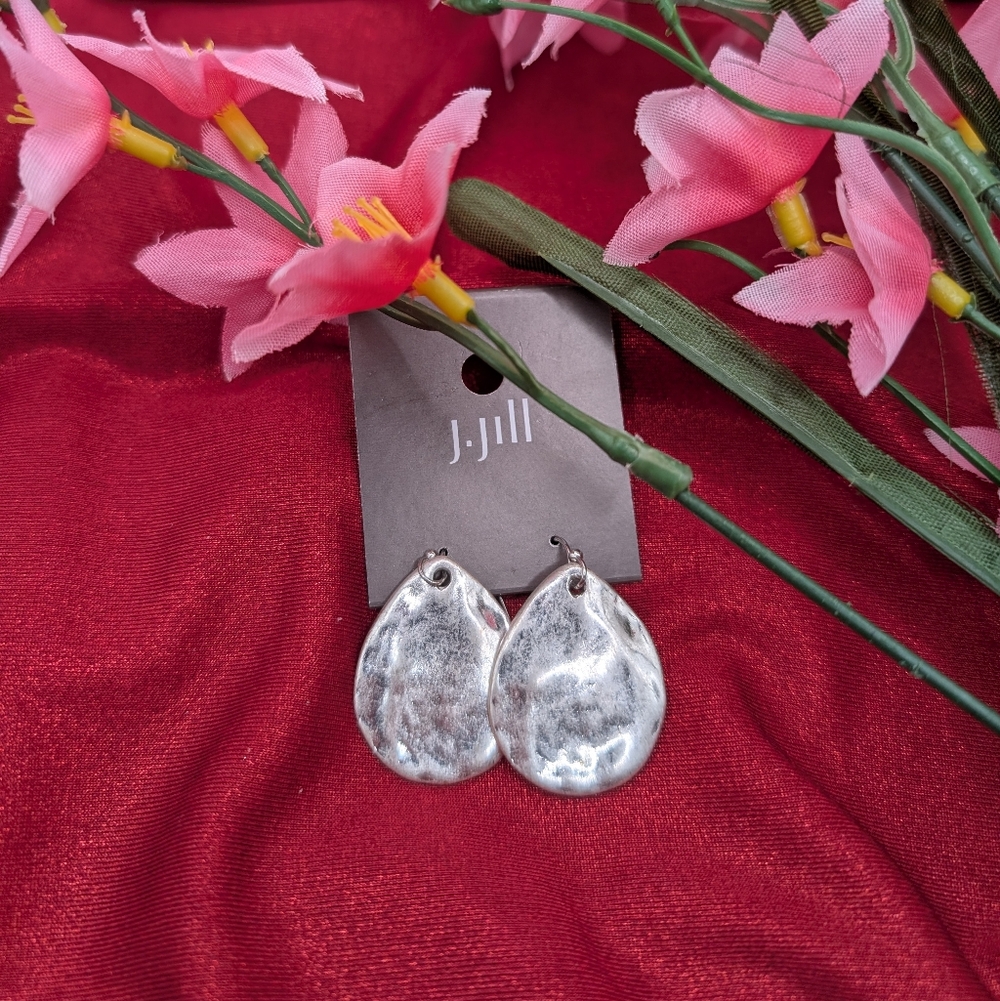 J. Jill Shimmering Silver Hammered Drop Earrings NWT